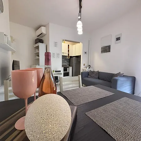 Comfy Peschiera Apartment *